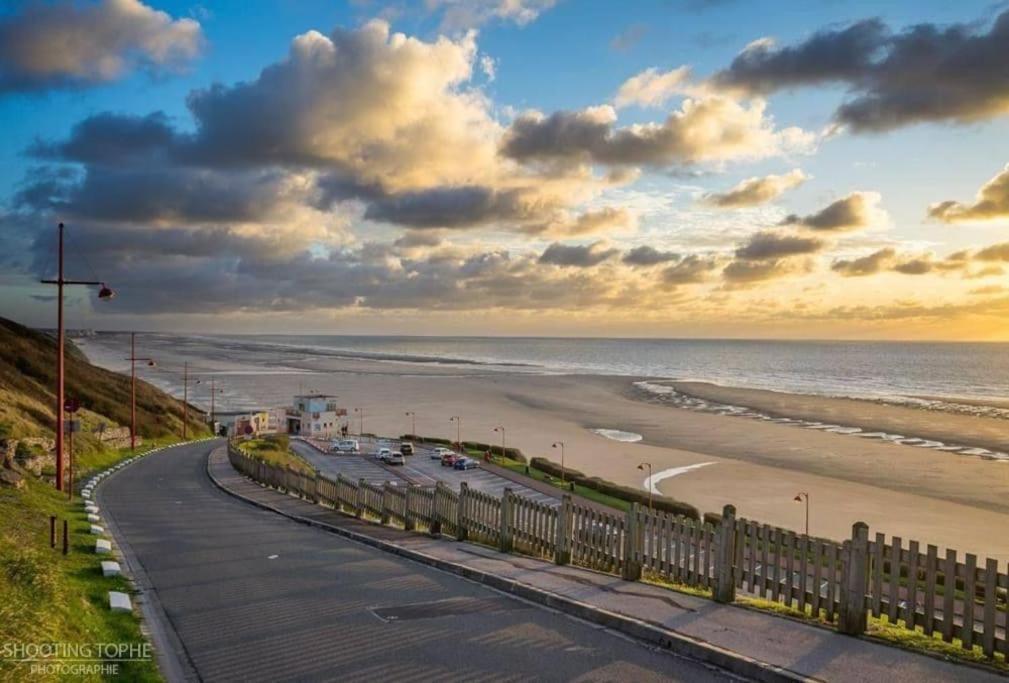 Charmante Maison 1 Chambre Avec Terrasse N'1 Equihen-Plage Luaran gambar