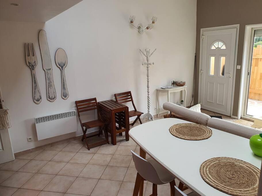 Charmante Maison 1 Chambre Avec Terrasse N'1 Equihen-Plage Luaran gambar